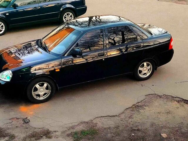 Черный ВАЗ Priora, объемом двигателя 1.6 л и пробегом 160 тыс. км за 3270 $, фото 1 на Automoto.ua