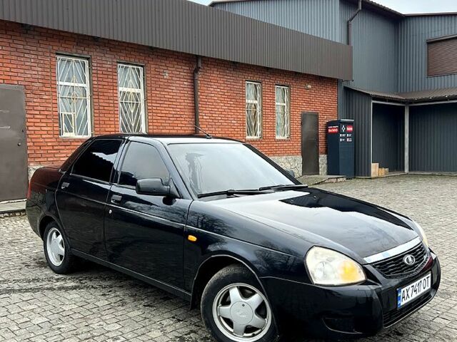 Черный ВАЗ Priora, объемом двигателя 1.6 л и пробегом 156 тыс. км за 2300 $, фото 1 на Automoto.ua
