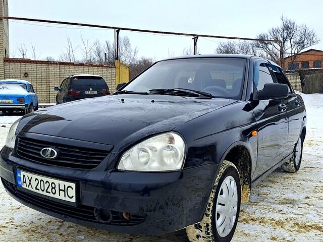 Чорний ВАЗ Priora, об'ємом двигуна 1.6 л та пробігом 16580 тис. км за 1650 $, фото 1 на Automoto.ua