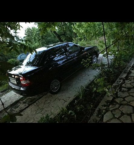 Черный ВАЗ Priora, объемом двигателя 1.6 л и пробегом 135 тыс. км за 3300 $, фото 1 на Automoto.ua