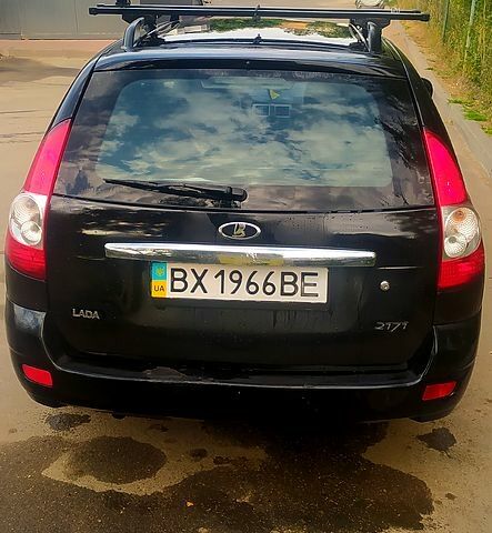 Черный ВАЗ Priora, объемом двигателя 1.6 л и пробегом 460 тыс. км за 2600 $, фото 1 на Automoto.ua