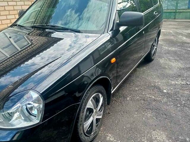 Черный ВАЗ Priora, объемом двигателя 1.6 л и пробегом 68 тыс. км за 4500 $, фото 1 на Automoto.ua