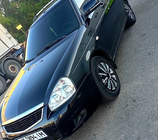 Черный ВАЗ Priora, объемом двигателя 1.6 л и пробегом 180 тыс. км за 3050 $, фото 1 на Automoto.ua