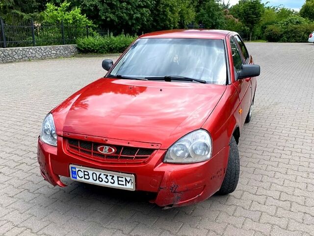 Красный ВАЗ Priora, объемом двигателя 1.6 л и пробегом 210 тыс. км за 800 $, фото 1 на Automoto.ua
