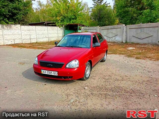 Червоний ВАЗ Priora, об'ємом двигуна 1.6 л та пробігом 180 тис. км за 1550 $, фото 1 на Automoto.ua