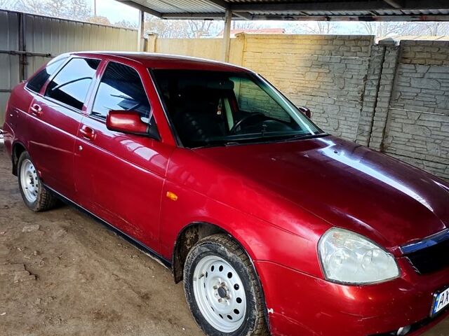 Красный ВАЗ Priora, объемом двигателя 1.6 л и пробегом 240 тыс. км за 2500 $, фото 1 на Automoto.ua