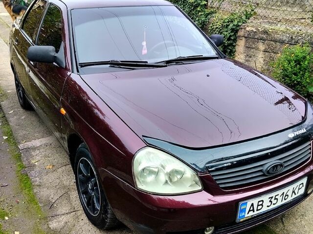 Красный ВАЗ Priora, объемом двигателя 1.6 л и пробегом 32 тыс. км за 1600 $, фото 1 на Automoto.ua