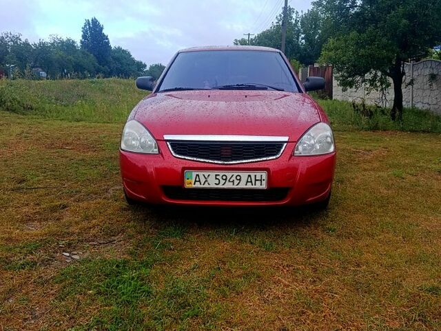 Красный ВАЗ Priora, объемом двигателя 1.6 л и пробегом 162 тыс. км за 2800 $, фото 1 на Automoto.ua