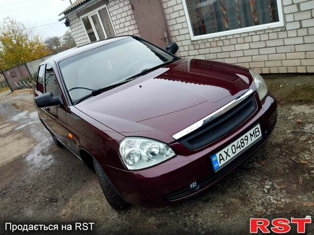 Красный ВАЗ Priora, объемом двигателя 1.6 л и пробегом 60 тыс. км за 3100 $, фото 1 на Automoto.ua