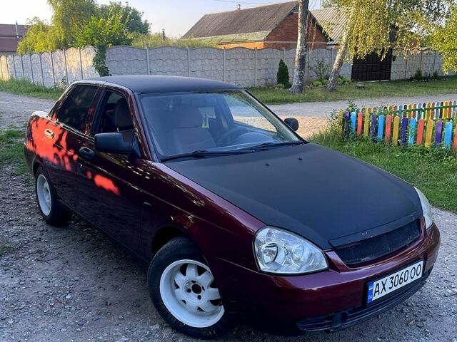 Красный ВАЗ Priora, объемом двигателя 1.6 л и пробегом 0 тыс. км за 2000 $, фото 1 на Automoto.ua