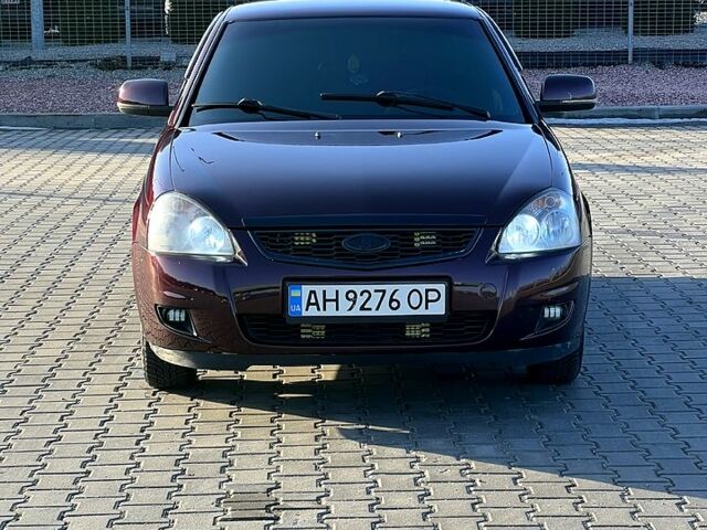 Красный ВАЗ Priora, объемом двигателя 1.6 л и пробегом 116 тыс. км за 4800 $, фото 1 на Automoto.ua