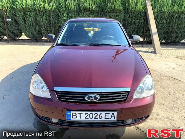 Красный ВАЗ Priora, объемом двигателя 1.6 л и пробегом 222 тыс. км за 2650 $, фото 1 на Automoto.ua