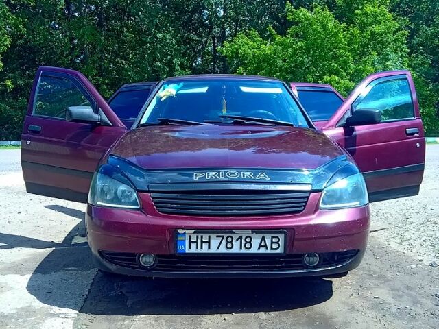 Червоний ВАЗ Priora, об'ємом двигуна 1.6 л та пробігом 178 тис. км за 2700 $, фото 1 на Automoto.ua