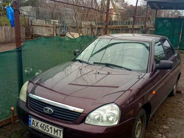 Красный ВАЗ Priora, объемом двигателя 1.6 л и пробегом 190 тыс. км за 4000 $, фото 1 на Automoto.ua