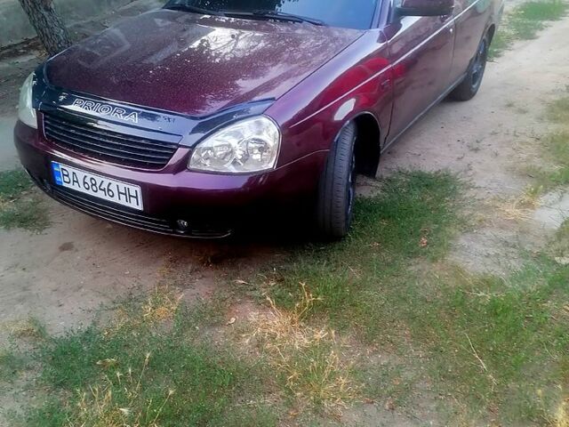 Червоний ВАЗ Priora, об'ємом двигуна 1.6 л та пробігом 195 тис. км за 2850 $, фото 1 на Automoto.ua