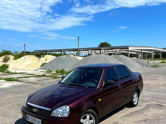 Красный ВАЗ Priora, объемом двигателя 1.6 л и пробегом 150 тыс. км за 3200 $, фото 1 на Automoto.ua