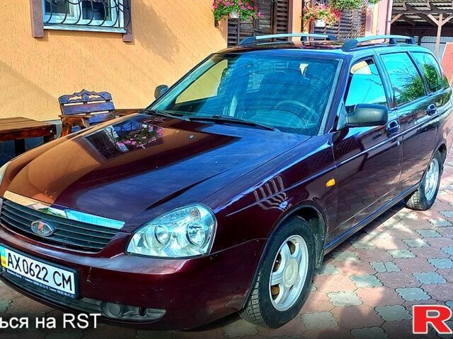 Червоний ВАЗ Priora, об'ємом двигуна 1.6 л та пробігом 112 тис. км за 2750 $, фото 1 на Automoto.ua