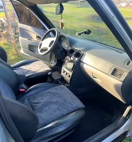 ВАЗ Priora, объемом двигателя 1.6 л и пробегом 200 тыс. км за 1900 $, фото 1 на Automoto.ua