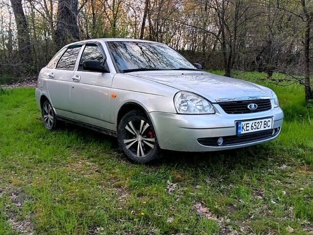 Серый ВАЗ Priora, объемом двигателя 1.6 л и пробегом 134 тыс. км за 2850 $, фото 1 на Automoto.ua
