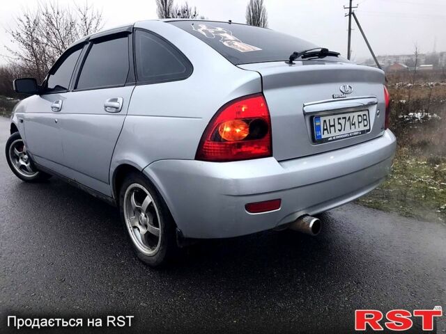 Серый ВАЗ Priora, объемом двигателя 1.6 л и пробегом 150 тыс. км за 1555 $, фото 1 на Automoto.ua