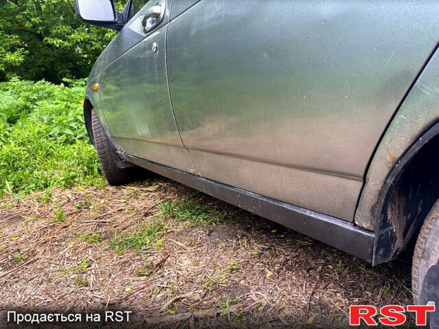 Серый ВАЗ Priora, объемом двигателя 1.6 л и пробегом 278 тыс. км за 1500 $, фото 1 на Automoto.ua