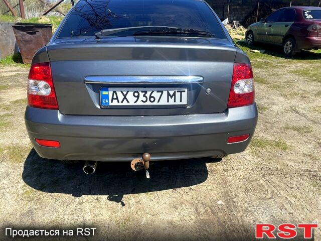 Серый ВАЗ Priora, объемом двигателя 1.6 л и пробегом 190 тыс. км за 1800 $, фото 1 на Automoto.ua