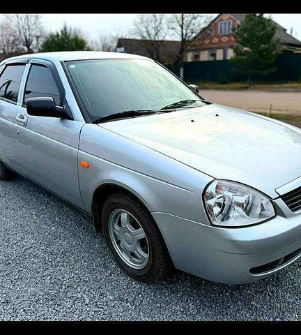 Серый ВАЗ Priora, объемом двигателя 1.6 л и пробегом 17 тыс. км за 5100 $, фото 1 на Automoto.ua