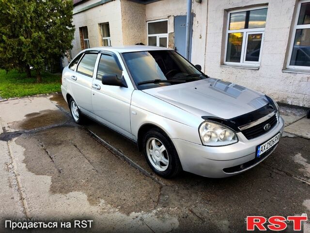 Серый ВАЗ Priora, объемом двигателя 1.6 л и пробегом 107 тыс. км за 3300 $, фото 1 на Automoto.ua
