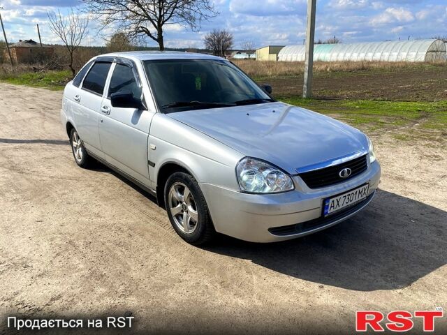 Серый ВАЗ Priora, объемом двигателя 1.6 л и пробегом 180 тыс. км за 2300 $, фото 1 на Automoto.ua