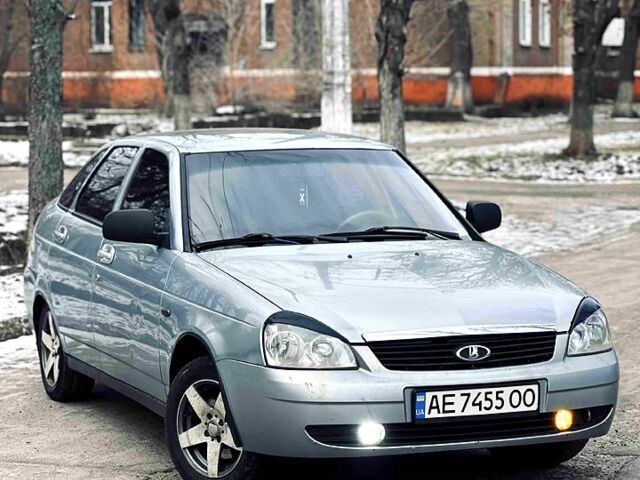 Сірий ВАЗ Priora, об'ємом двигуна 1.6 л та пробігом 200 тис. км за 2200 $, фото 1 на Automoto.ua