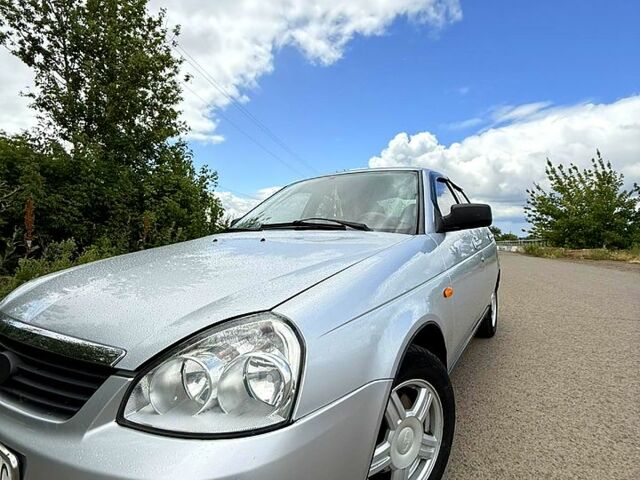 Серый ВАЗ Priora, объемом двигателя 1.6 л и пробегом 146 тыс. км за 3500 $, фото 1 на Automoto.ua