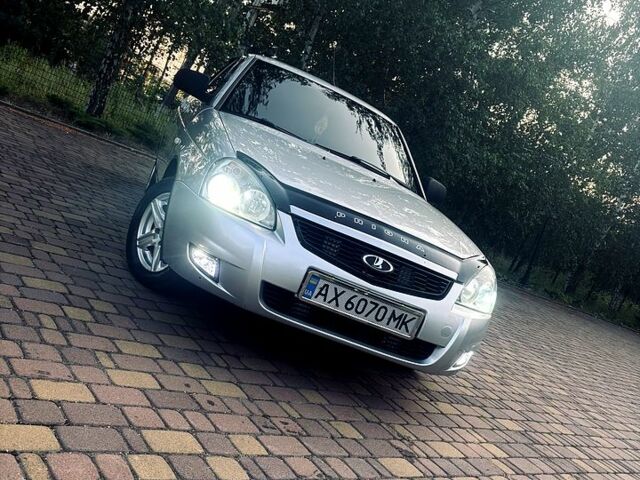 Серый ВАЗ Priora, объемом двигателя 1.6 л и пробегом 111 тыс. км за 4300 $, фото 1 на Automoto.ua