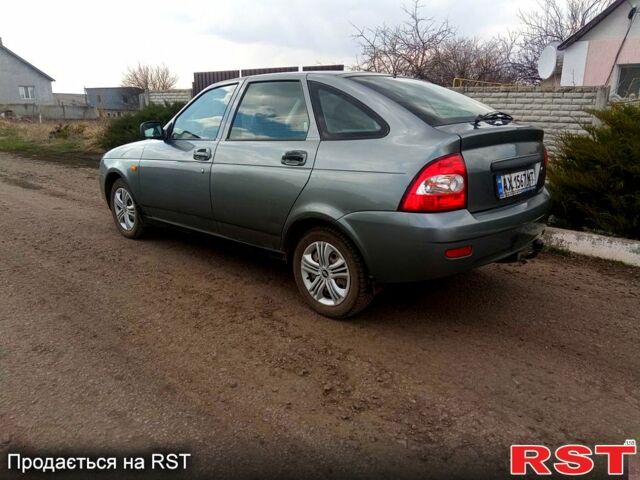 Сірий ВАЗ Priora, об'ємом двигуна 1.6 л та пробігом 150 тис. км за 4000 $, фото 1 на Automoto.ua