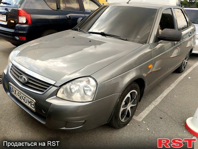 ВАЗ Priora 2013 в Киеве на Automoto.ua Серый ВАЗ Priora, объемом двигателя 1.6 л и пробегом 180 тыс. км за 3850 $, фото 1 на Automoto.ua