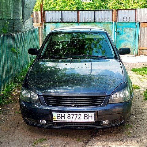 Серый ВАЗ Priora, объемом двигателя 1.6 л и пробегом 120 тыс. км за 1600 $, фото 1 на Automoto.ua