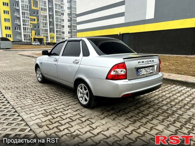 Серый ВАЗ Priora, объемом двигателя 1.6 л и пробегом 251 тыс. км за 3500 $, фото 1 на Automoto.ua