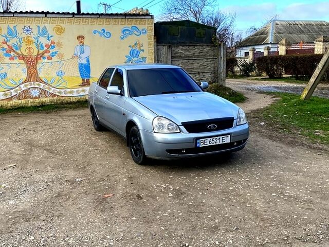 Серый ВАЗ Priora, объемом двигателя 1.6 л и пробегом 215 тыс. км за 2700 $, фото 1 на Automoto.ua