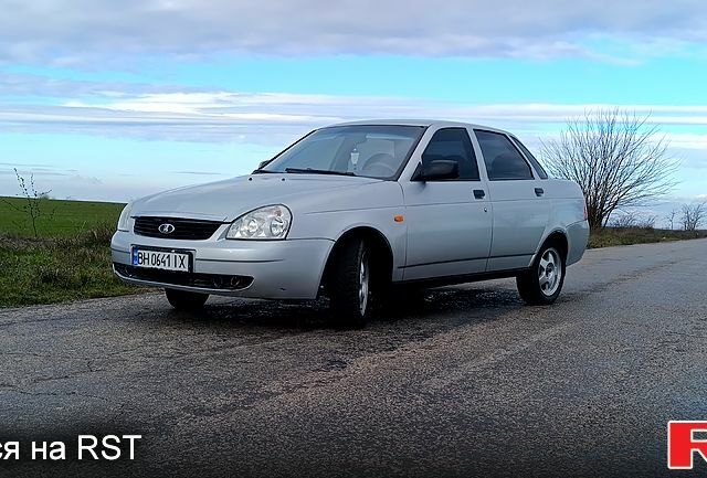 Серый ВАЗ Priora, объемом двигателя 1.6 л и пробегом 178 тыс. км за 2550 $, фото 1 на Automoto.ua
