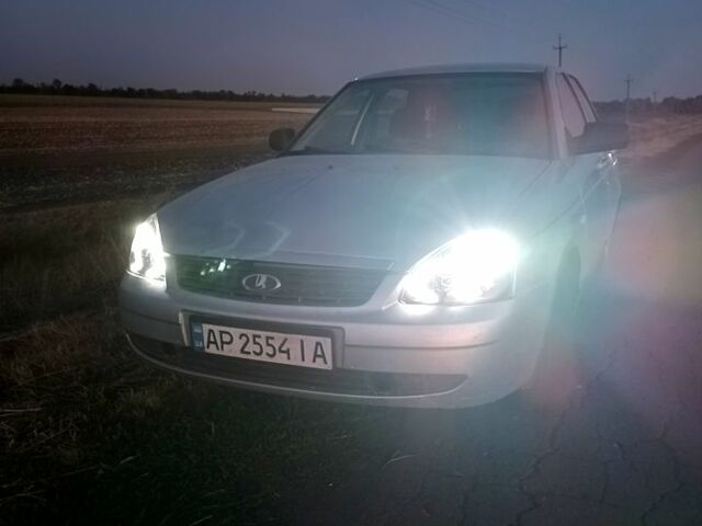 Серый ВАЗ Priora, объемом двигателя 1.6 л и пробегом 160 тыс. км за 2539 $, фото 1 на Automoto.ua