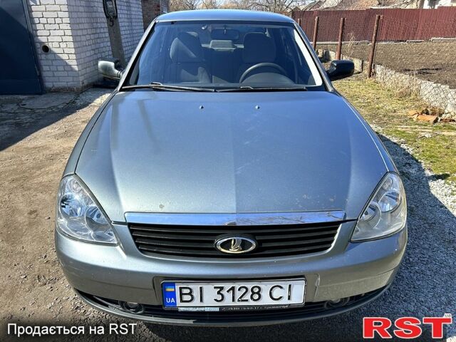 Серый ВАЗ Priora, объемом двигателя 1.6 л и пробегом 270 тыс. км за 2999 $, фото 1 на Automoto.ua