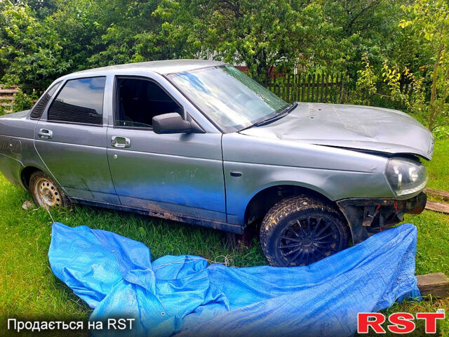 Серый ВАЗ Priora, объемом двигателя 1.6 л и пробегом 198 тыс. км за 720 $, фото 1 на Automoto.ua