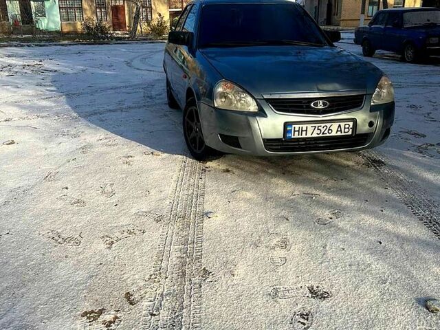 Серый ВАЗ Priora, объемом двигателя 1.6 л и пробегом 34000 тыс. км за 2000 $, фото 1 на Automoto.ua