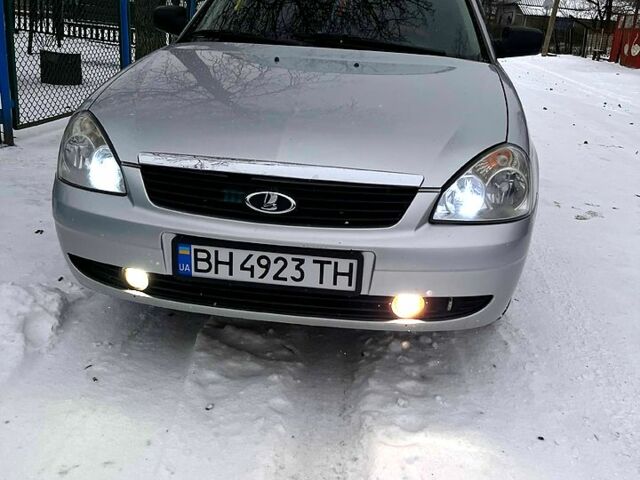 Сірий ВАЗ Priora, об'ємом двигуна 1.6 л та пробігом 1380 тис. км за 2950 $, фото 1 на Automoto.ua