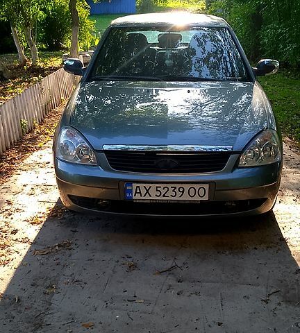 Сірий ВАЗ Priora, об'ємом двигуна 1.6 л та пробігом 122 тис. км за 2850 $, фото 1 на Automoto.ua