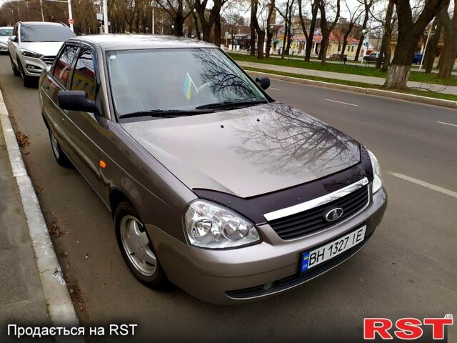 Серый ВАЗ Priora, объемом двигателя 1.6 л и пробегом 50 тыс. км за 4000 $, фото 1 на Automoto.ua