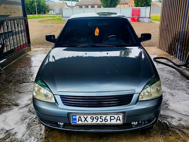 Сірий ВАЗ Priora, об'ємом двигуна 1.6 л та пробігом 113 тис. км за 3200 $, фото 1 на Automoto.ua