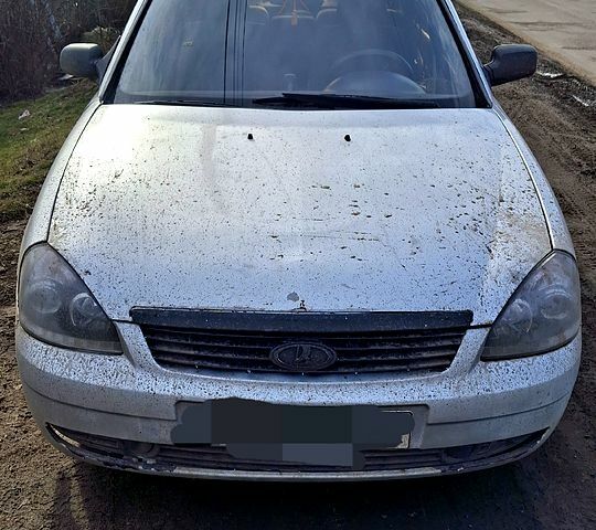 Серый ВАЗ Priora, объемом двигателя 1.6 л и пробегом 200 тыс. км за 1850 $, фото 1 на Automoto.ua