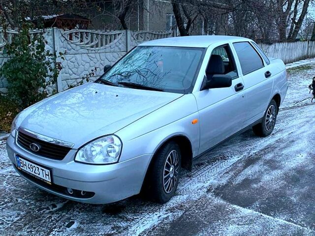 Серый ВАЗ Priora, объемом двигателя 1.6 л и пробегом 129 тыс. км за 3600 $, фото 1 на Automoto.ua