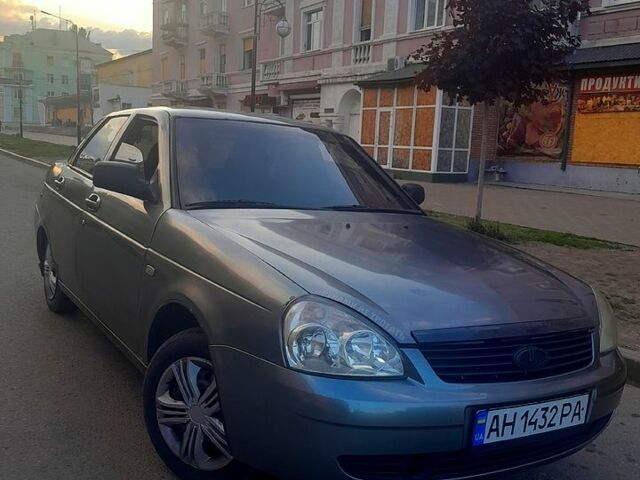 Серый ВАЗ Priora, объемом двигателя 1.6 л и пробегом 196 тыс. км за 1600 $, фото 1 на Automoto.ua