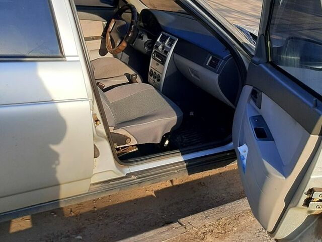 Сірий ВАЗ Priora, об'ємом двигуна 1.6 л та пробігом 169 тис. км за 4100 $, фото 1 на Automoto.ua